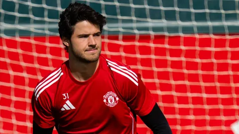 แมนยู ได้ของดี "ฮีตัน" เผยสิ่งที่ประทับใจ "ลัมเมนส์" หลังซ้อมด้วยกัน ก่อนชิงมือ 1 ผีแดง