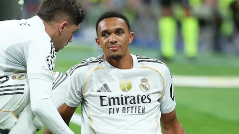 ไม่ดีเลย “เทรนต์” บาดเจ็บส่อพลาด 3 เกมใหญ่ให้ “เรอัล มาดริด”