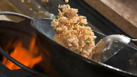 ถอดรหัสเมนู “ข้าวผัด” แบบไหนที่คนไทยยกให้เป็นจานโปรด