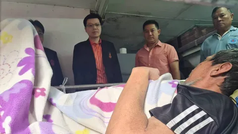 รุดช่วยเหลือ ชายพิการป่วยติดเตียง อยู่ตามลำพัง หลังพี่สาวถูกจับคดี "บัญชีม้า"