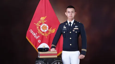 "ต้องรัก สิริชัยตระกูล" นักเรียนนายร้อยคนแรก ที่มาจากการสมัคร "พลทหาร" ออนไลน์