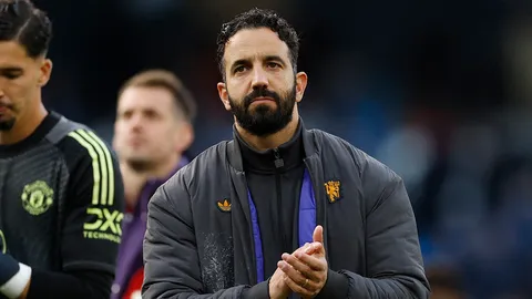 ข่าวแมนยู : นี่คือชีวิตผม! อโมริม ย้ำไม่เลิกใช้ระบบ 3-4-3 ไม่มีใครมาสั่งได้ 