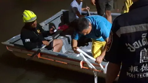 พบศพชายดับปริศนาลอยน้ำคลองบางขุนเทียน ตำรวจเร่งหาสาเหตุที่แท้จริง