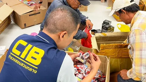 ปคบ.จับลอตใหญ่ แหล่งบุหรี่ไฟฟ้าสายใต้ ยึดของกลาง 5 หมื่นชิ้น มูลค่ากว่า 10 ล้านบาท