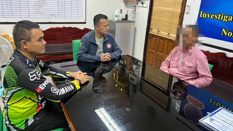 จับแล้วชายขายน้ำ วัดไร่ขิง ข่มขู่ไรเดอร์ อ้างโมโหถูกขี่รถปาดหน้า