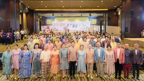 คัดรอบรอง 50 ผืนแข่งประกวดผ้า ลายพระราชทาน ลุ้นเข้าชิง 31 ต.ค.