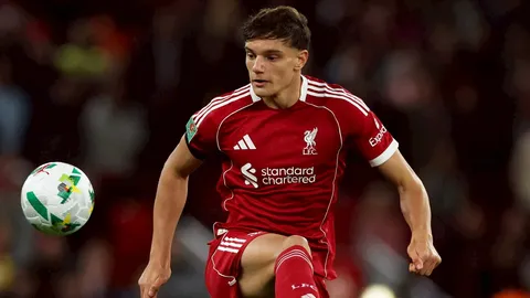 สุดโชคร้าย เลโอนี่ กองหลังดาวรุ่งลิเวอร์พูล บาดเจ็บ ACL ต้องพักยาวเกือบทั้งซีซั่น