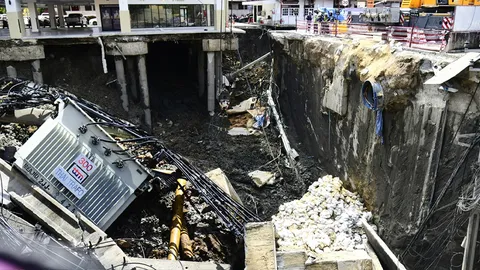 กลบหลุมยุบหน้า รพ.วชิรพยาบาล คาดใช้ดินถม 7,000 คิว เปิดโมเดลญี่ปุ่นถม 7 วัน