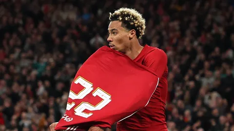 บทเรียนราคาแพง! เอกิติเก้ อาจโดนลิเวอร์พูลปรับหนัก หลังโดนใบแดง แบบไม่น่าโดน ในเกมชนะเซาแธมป์ตัน