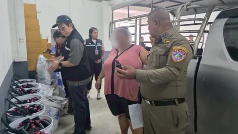 ทลายโรงงานยาแก้ไอปลอม เคยถูกตรวจค้นมาแล้ว 4 ครั้ง ยังทำผิดซ้ำซาก ยึดของกลาง 20 ล้าน