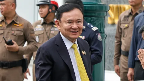 คณะกรรมการอัยการ มีมติ 8-2 ไม่ยื่นอุทธรณ์คดี “ทักษิณ” ม.112 ส่ง อสส.พิจารณาชี้ขาด