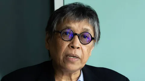 ศาลยกฟ้อง ชี้มติ กสทช. "รับทราบ" ควบรวม "ทรู-ดีแทค" ไม่ผิด สภาผู้บริโภคเดินหน้าอุทธรณ์ต่อ