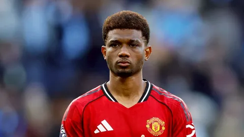 สุดเศร้า "อาหมัด" อดช่วย "แมนยู" เหตุสูญเสียคนในครอบครัว "อโมริม" ลั่นขอชนะ "เบรนท์ฟอร์ด"