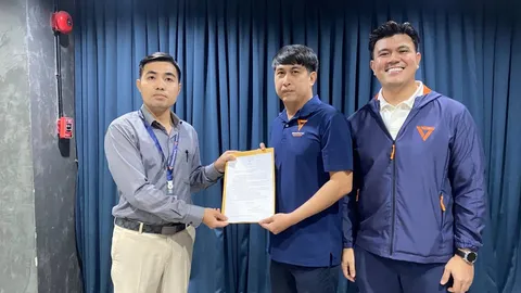 “ปิยรัฐ” จี้สอบข้อเท็จจริงหลังพบกระสอบทรายทำน้ำท่วมถนนสุขุมวิทหนักเมื่อคืนนี้