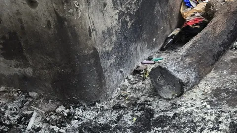 รวบชายป่วยจิตเวช ผู้ต้องสงสัยฆ่าแล้วเผาคนเร่ร่อน ค้นเจอไฟแช็ก-คราบน้ำมัน