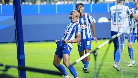 ผลบอลไทยลีก 1 "บีจี" กลับมาชนะแล้ว อัด "การท่าเรือ" โดดขึ้นอันดับ 4