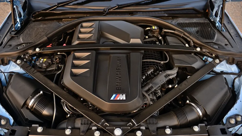 BMW แจง อีก 20 ปี ก็ยังมีเครื่องยนต์