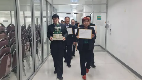 กลุ่ม สว.สำรอง อุ้มพระ จี้อนุกรรมการเร่งสรุปคดีฮั้ว สว. ชง กกต. 