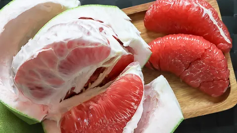 กรมทรัพย์สินฯ เร่งปั้นสินค้า GI ไทยสู่พรีเมียม ตอกย้ำ "ส้มโอทับทิมสยาม" ราคาพุ่ง 5 เท่า