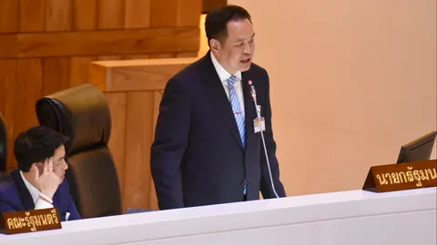 สส.พรรคประชาชนเค้น “นายกฯอนุทิน” หาผู้รับผิดชอบเหตุทำถนนทรุด 