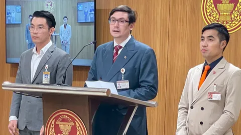 “โรม” เผย “เบน สมิธ”บินหนีออกนอกประเทศไทยไปแล้ว สงสัยเงินหมุนเวียนบริษัทเกี่ยวข้องฟอกเงินหรือไม่