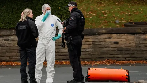 เผยชื่อผู้ก่อเหตุโจมตีโบสถ์ยิวในแมนเชสเตอร์ คร่าชีวิต 2 ศพ เป็นชาวอังกฤษเชื้อสายซีเรีย