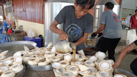 ของดีปีละครั้ง “สังขยามะพร้าวน้ำหอม” วัดปราโมทย์ บางคนที จำกัด 6 ลูกต่อคน