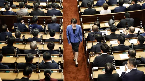 ทำความรู้จัก "ซานาเอะ ทาคาอิจิ" สตรีเหล็กแห่งญี่ปุ่น นายกฯ หญิงคนแรกในประวัติศาสตร์