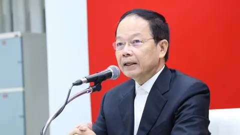 “นพดล” เสนอรัฐบาลเร่งให้ข้อมูล MOU 43-44 ประชาชน เพื่อไทยติงอย่าใช้อารมณ์ยกเลิก