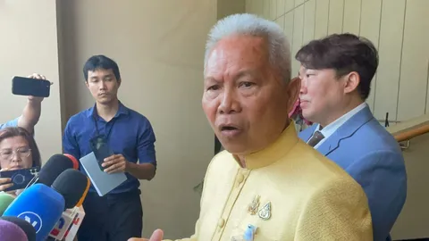 “โสภณ” บอกย้ายพรรคเป็นเรื่องปกติ เหตุผู้แทนจ้องหาความมั่นคง ไม่อยากสอบตก