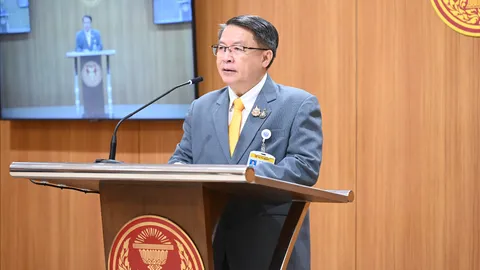 "หมอเปรมฯ" จี้ "ไชยชนก" หนีตอบกระทู้ปมสินบน 40 ล้านคอลเซ็นเตอร์ 