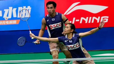 "บาส-เฟม" ตบคู่ดัตช์ขาด 2-0 ฉลุยรอบสอง แบดมินตัน "Arctic Open 2025"