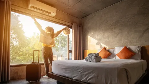 เดือนตุลาคม 2568 "ข้าราชการ-ธนาคาร" หยุดวันไหนบ้าง แนะวิธีหยุดยาว 4 วัน