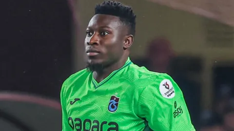 ข่าวแมนยู : ลือสนั่น โอนาน่า ตัดสินใจอนาคตแล้ว หลังไปโชว์ฟอร์มเทพที่ตุรกี