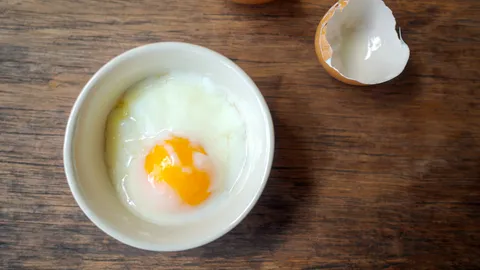 ไข่ลวกกี่นาที วิธีลวกไข่ให้อร่อยที่สุด เคล็ดลับง่ายๆ แถมได้ประโยชน์