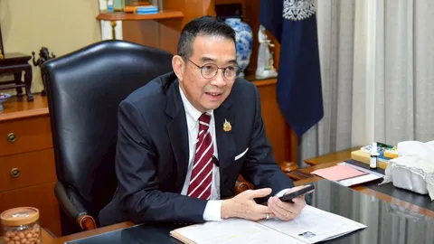 "มาริษ" เตือนรัฐบาลอย่าโยนบาปให้ประชาชนฉีก MOU 43-44