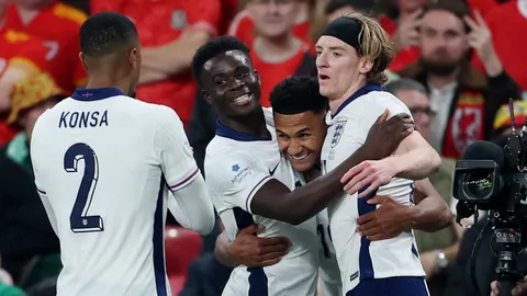 ผลบอลสด ทีมชาติอังกฤษ  ไล่อัด เวลส์ คว้าชัยเกมอุ่นเครื่อง