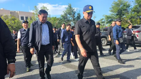 “อนุชา” โผล่รับ “อนุทิน” ตรวจน้ำท่วมชัยนาท บอกยังไม่ตัดสินใจย้ายซบภูมิใจไทย