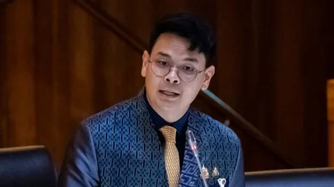 ชิ่ง กมธ. กลัวข้อมูลรั่ว "ไชยชนก" แจง "โรม" แขวะ "อนุทิน" เงียบปราบทุนเทา