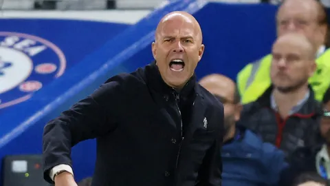 ฟอร์มสะดุดก็ไม่หวั่น! ลิเวอร์พูล เล็งขยายสัญญา “สล็อต” ป้องกันซ้ำรอยปัญหาเดิมๆ