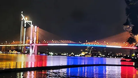 กทพ.เปิดไฟประดับ “สะพานทศมราชัน” เนื่องในวันนวมินทรมหาราช 13 ตุลาคมนี้