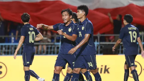 ใส่แล้วทรงพลัง เปิดผลงาน "ทีมชาติไทย" ในชุดน้ำเงินปีนี้ ก่อนพบ "ไต้หวัน" คัดเอเชียนคัพ