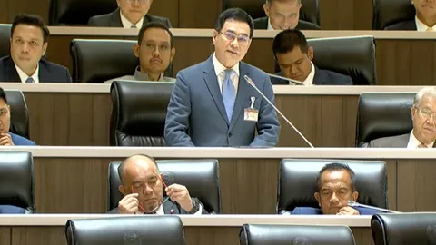 “จุรินทร์” ย้ำจุดยืน “ประชาธิปัตย์” ไม่แตะหมวด 1-2 ตรงกับร่างพรรคภูมิใจไทยและร่วมรัฐบาล 