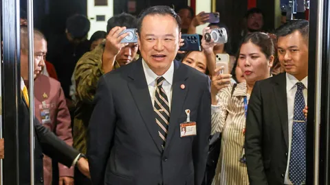 ปัดเกมเอาคืนน้ำเงิน-แดง โยกย้ายข้าราชการมหาดไทย 45 คน “อนุทิน” บอกปลัดเสนอมา