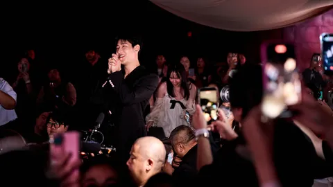 แบมแบม ฉลองอัลบั้มไทยแรก [HOMETOWN] จัดปาร์ตี้สุดอลังการ คนบันเทิงร่วมงานแน่นฮอลล์