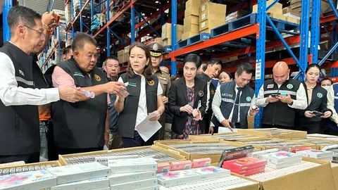 ทลายสถานที่เก็บ-จำหน่าย คอนแทคเลนส์เถื่อน ยี่ห้อดัง ยึดเกือบ 4 แสนชิ้น 