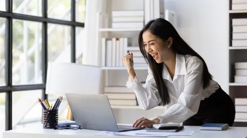 100 คำคมทำงานฮาๆ มัดรวมวลีเด็ด ให้ชาวออฟฟิศระบายความในใจ