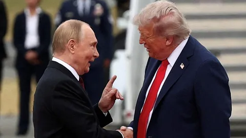 ทรัมป์ต่อสายคุยปูติน ตกลงพบกันที่ฮังการี หาทางยุติสงครามยูเครน