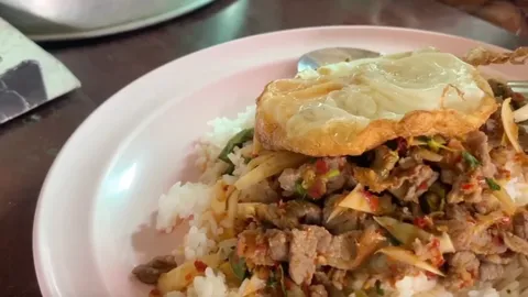  "แกงป่าป้าสุ" แห่งบ่อไร่ จ.ตราด รสเด็ดเผ็ดร้อนถึงใจ ในราคา 40 บาท ข้าวฟรีไม่อั้น