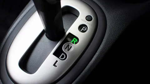 เกียร์อัตโนมัติ ขับถอยหลังยังไงให้ปลอดภัย 